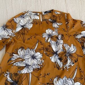 Large short sleeve Sheen midi dress